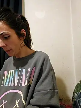 JoLeNe27 online show from November 4, 2025, 5:28 pm