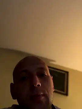 Flakka95 online show from September 30, 2025, 9:43 pm