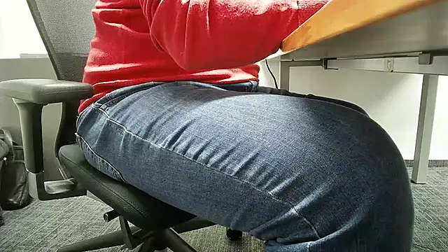 69bezfleku online show from February 10, 2025, 4:25 pm