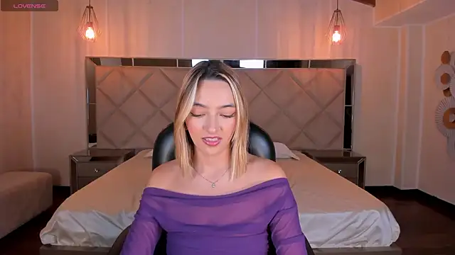 MelissaMoore  online show from July 1, 2026, 10:26 am