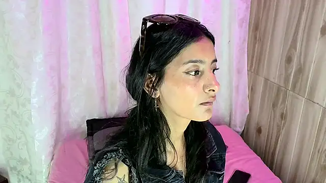 skinny Yizz online show from November 25, 2025, 3:45 pm