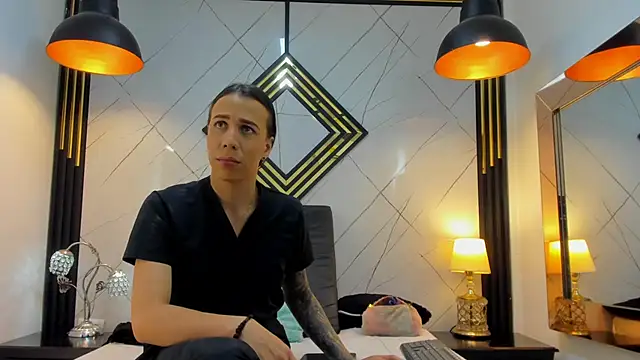 Snapshot of Leisygirl chatting on February 5, 2026, 3:02 am Leisygirl online show from February 5, 2026, 3:02 am