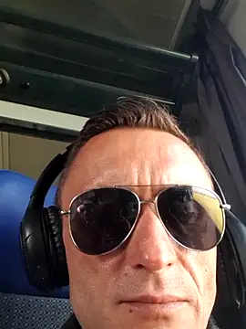 slamyke0 online show from June 20, 2026, 6:29 am