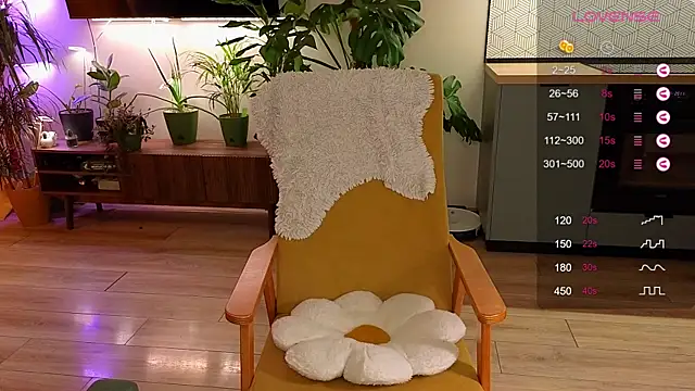 AliceKingsleigh online show from March 21, 2025, 6:16 am