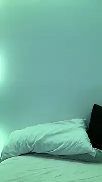 Patriciamoura69 online show from December 2, 2025, 11:06 pm