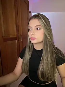 Miss valeriaa online show from March 21, 2025, 2:51 pm