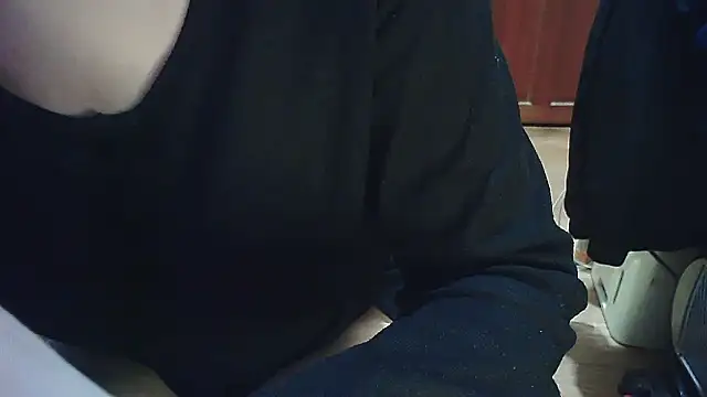 cindy01113520 online show from February 16, 2026, 8:24 am