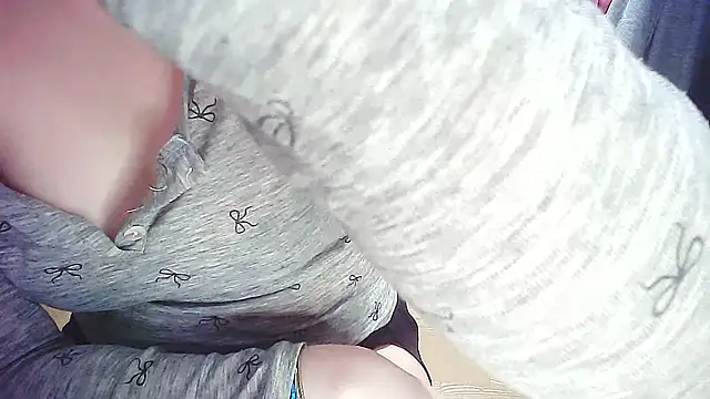 cindy01113520 online show from March 12, 2025, 6:32 pm