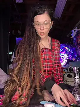 BlaizeyBBy online show from May 6, 2026, 2:59 am