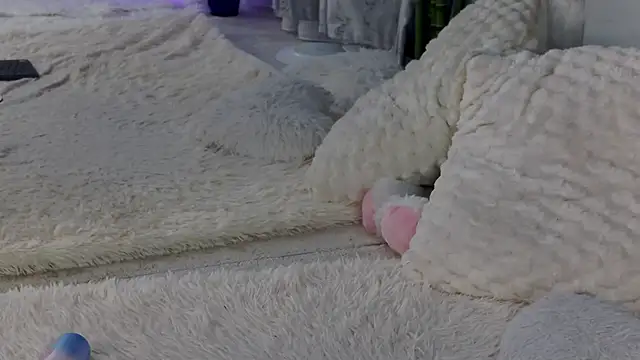 IsabelleEthan online show from July 13, 2026, 1:49 am