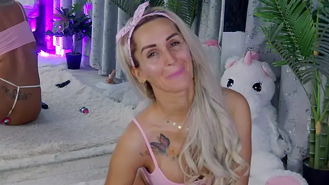 IsabelleEthan online show from July 8, 2026, 12:46 am