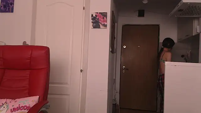 simyhvn online show from February 18, 2026, 10:55 am