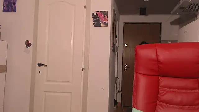 simyhvn online show from March 19, 2026, 5:07 am