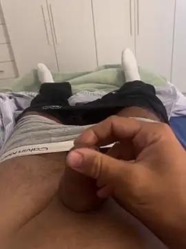 luca0400 online show from October 8, 2025, 9:11 am