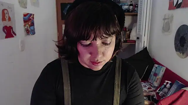 soynanabela28 online show from October 3, 2025, 11:50 pm