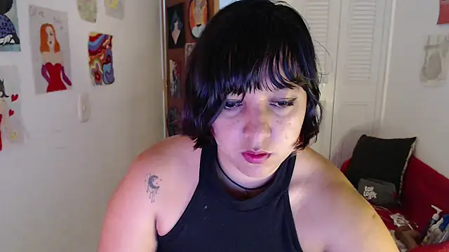 soynanabela28 online show from September 17, 2025, 5:20 am