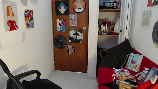 soynanabela28 online show from October 2, 2025, 12:58 am