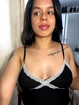 xlovelygirlx online show from September 13, 2025, 6:19 pm