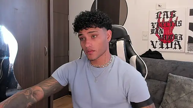 Alessandro Vanni online show from December 21, 2025, 3:47 pm