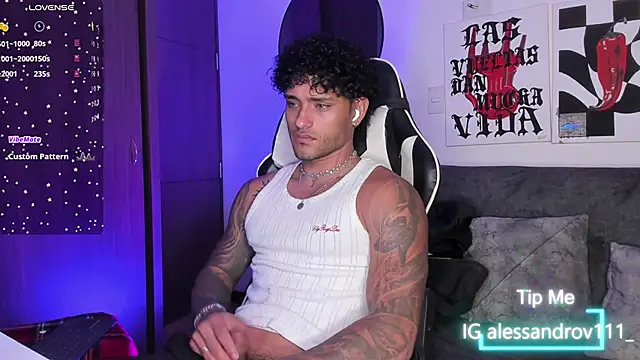 Snapshot of Alessandro_Vanni chatting on March 23, 2026, 11:37 pm Alessandro Vanni online show from March 23, 2026, 11:37 pm