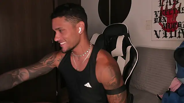 Alessandro Vanni online show from June 10, 2026, 3:52 am
