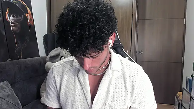 Alessandro Vanni online show from November 6, 2025, 1:53 am