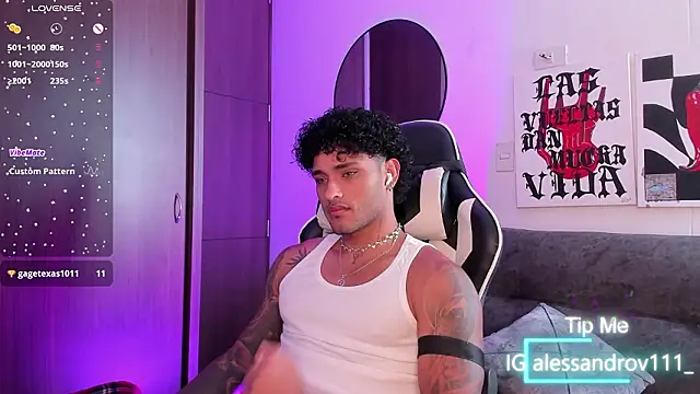 Snapshot of Alessandro_Vanni chatting on March 22, 2026, 2:07 pm Alessandro Vanni online show from March 22, 2026, 2:07 pm