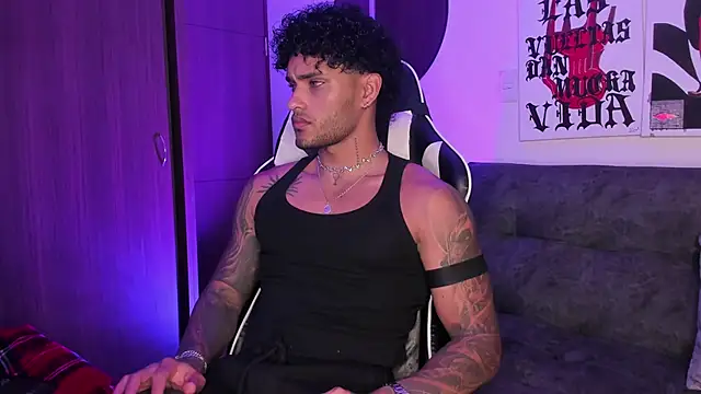 Alessandro Vanni online show from April 29, 2026, 3:21 am