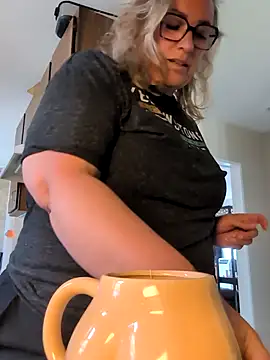 Canadian BBW online show from June 15, 2026, 9:58 pm