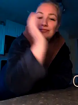 Snapshot of Canadian_BBW chatting on February 22, 2026, 3:13 pm Canadian BBW online show from February 22, 2026, 3:13 pm