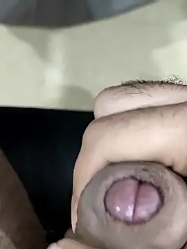 Snapshot of rockkyy9 chatting on March 7, 2026, 2:44 pm rockkyy9 online show from March 7, 2026, 2:44 pm