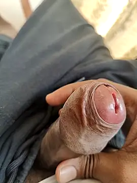 Snapshot of Tharki_boys chatting on February 10, 2026, 9:52 am Tharki boys online show from February 10, 2026, 9:52 am