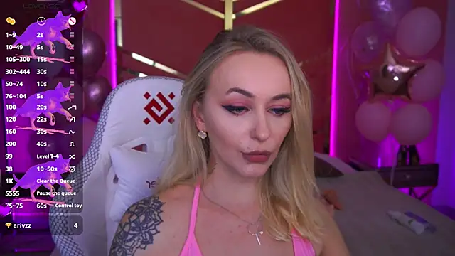 GraceCandy online show from February 18, 2025, 9:53 pm