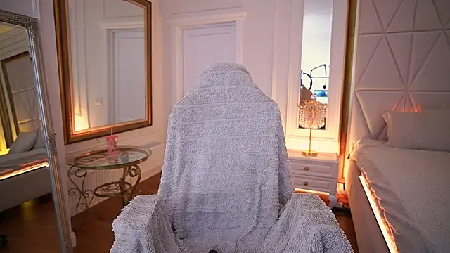 Snapshot of GraceCandy chatting on February 6, 2026, 4:03 pm GraceCandy online show from February 6, 2026, 4:03 pm