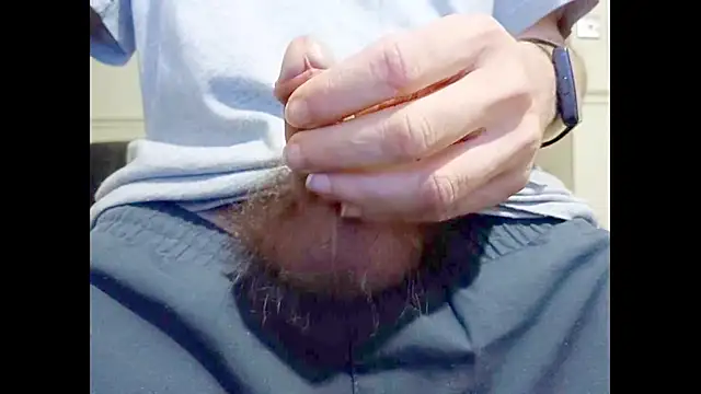 hairyuncut00 online show from October 1, 2025, 12:31 pm