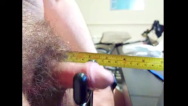 hairyuncut00 online show from July 7, 2026, 6:00 pm