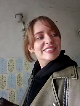 PrettieKate online show from April 8, 2026, 11:55 am