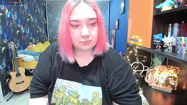 Softie Sofy online show from March 20, 2025, 5:13 am