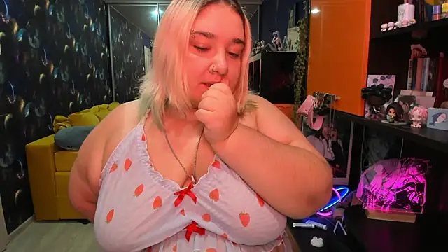 Snapshot of Softie_Sofy chatting on July 25, 2026, 2:08 am Softie Sofy online show from July 25, 2026, 2:08 am