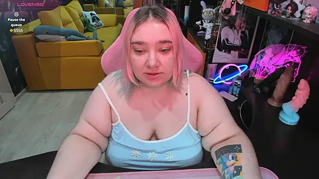 Snapshot of Softie_Sofy chatting on July 8, 2026, 2:13 am Softie Sofy online show from July 8, 2026, 2:13 am