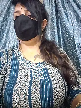 Snapshot of cute-tanvi chatting on July 1, 2026, 1:17 am cute-tanvi online show from July 1, 2026, 1:17 am