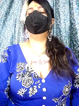 Snapshot of cute-tanvi chatting on June 12, 2026, 1:03 am cute-tanvi online show from June 12, 2026, 1:03 am