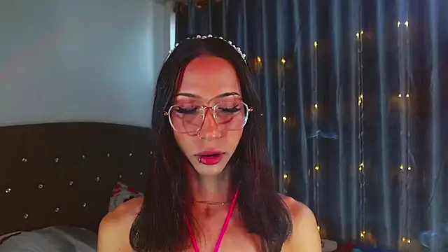 Kenisha Sweet online show from February 15, 2026, 9:14 pm