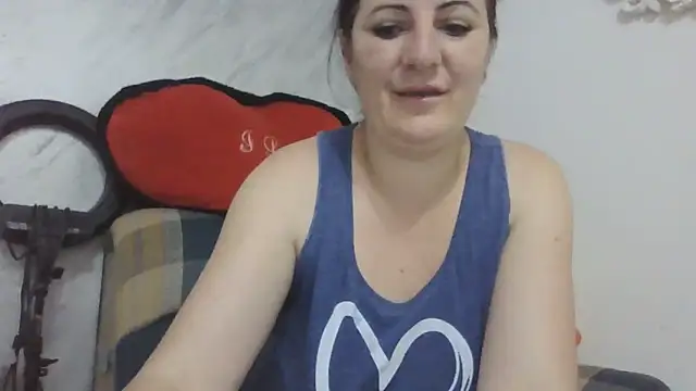 Snapshot of Naughtyredd chatting on June 7, 2026, 5:29 pm Naughtyredd online show from June 7, 2026, 5:29 pm