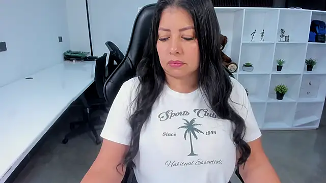 natural bigboobs online show from November 29, 2025, 7:36 pm