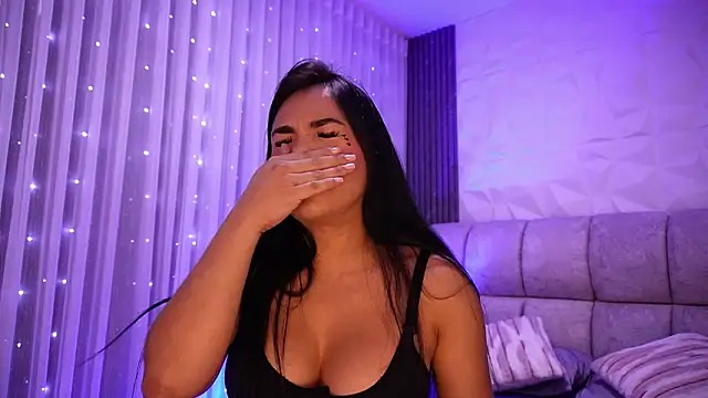 Snapshot of rousse_coup chatting on March 4, 2026, 7:10 pm rousse coup online show from March 4, 2026, 7:10 pm