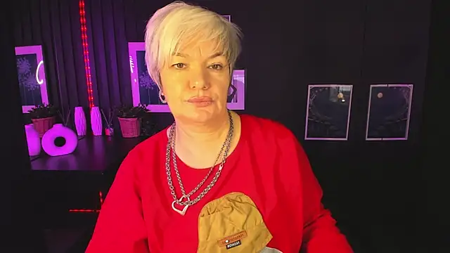 CarmenSoft online show from February 15, 2025, 8:45 pm