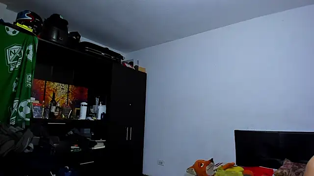 Snapshot of ares_sexxx chatting on March 16, 2026, 9:28 pm ares sexxx online show from March 16, 2026, 9:28 pm