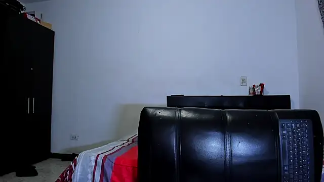 Snapshot of ares_sexxx chatting on March 3, 2026, 4:52 am ares sexxx online show from March 3, 2026, 4:52 am