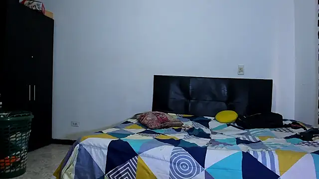 Snapshot of ares_sexxx chatting on February 9, 2026, 3:10 pm ares sexxx online show from February 9, 2026, 3:10 pm